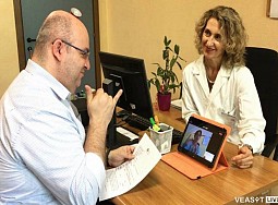 Con una videochiamata gli utenti non udenti dialogano con l’ospedale